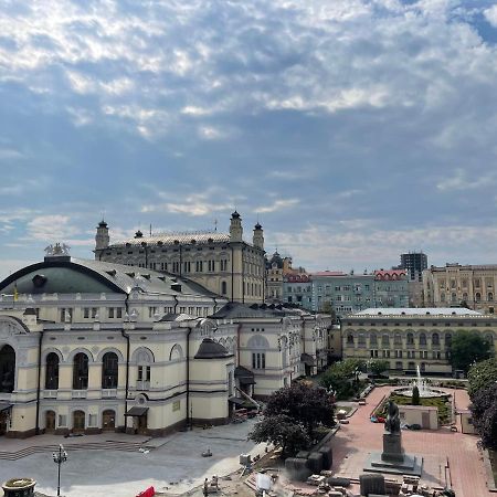 Amazing Opera View Apartment Kyiv Exterior photo